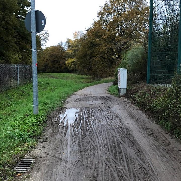 Teil des Rad-Fussweges von Spardorf nach Erlangen-Sieglitzhof